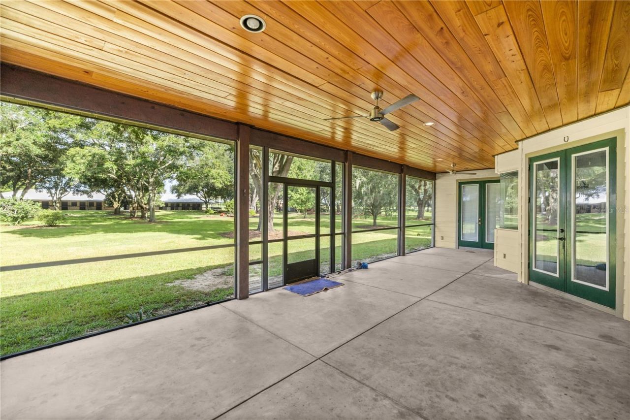 4750 SE 216th Avenue, Morriston, FL 32668 Photo