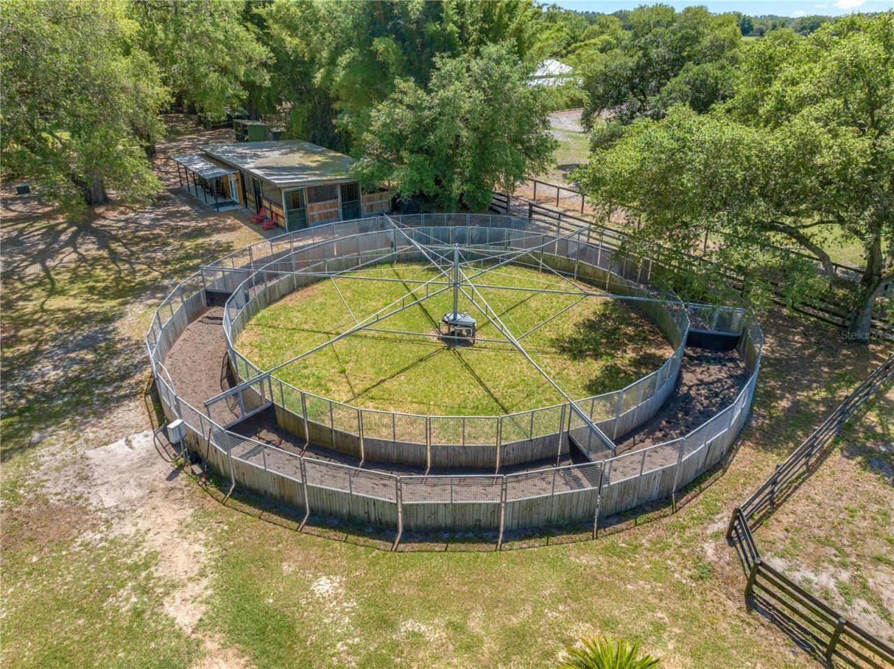 4750 SE 216th Avenue, Morriston, FL 32668 Photo