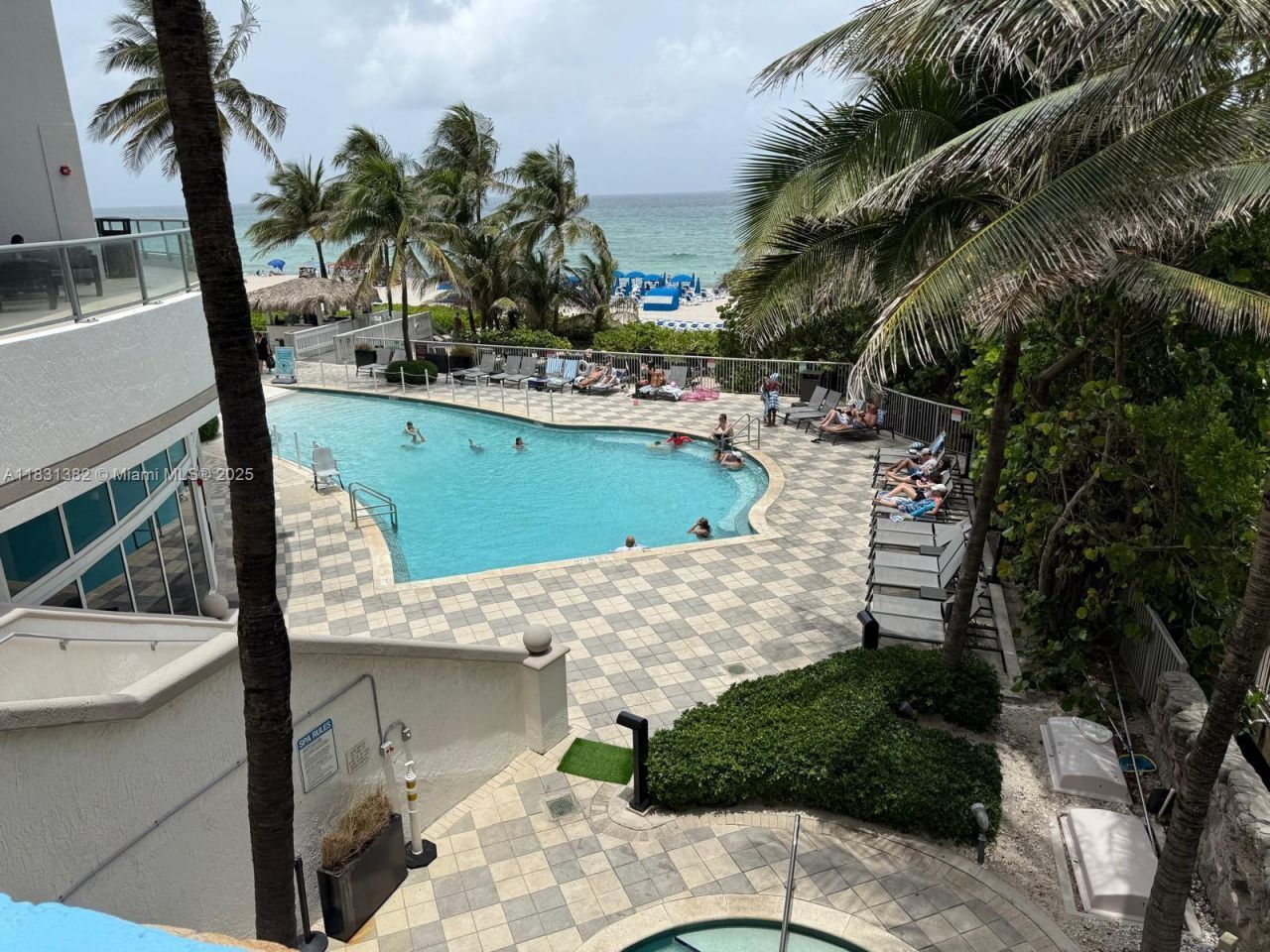 17375 Collins Ave, Unit 702, Sunny Isles Beach, FL 33160 Photo