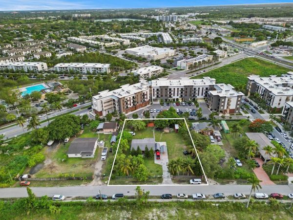 14240 Henderson St, Homestead, FL 33032