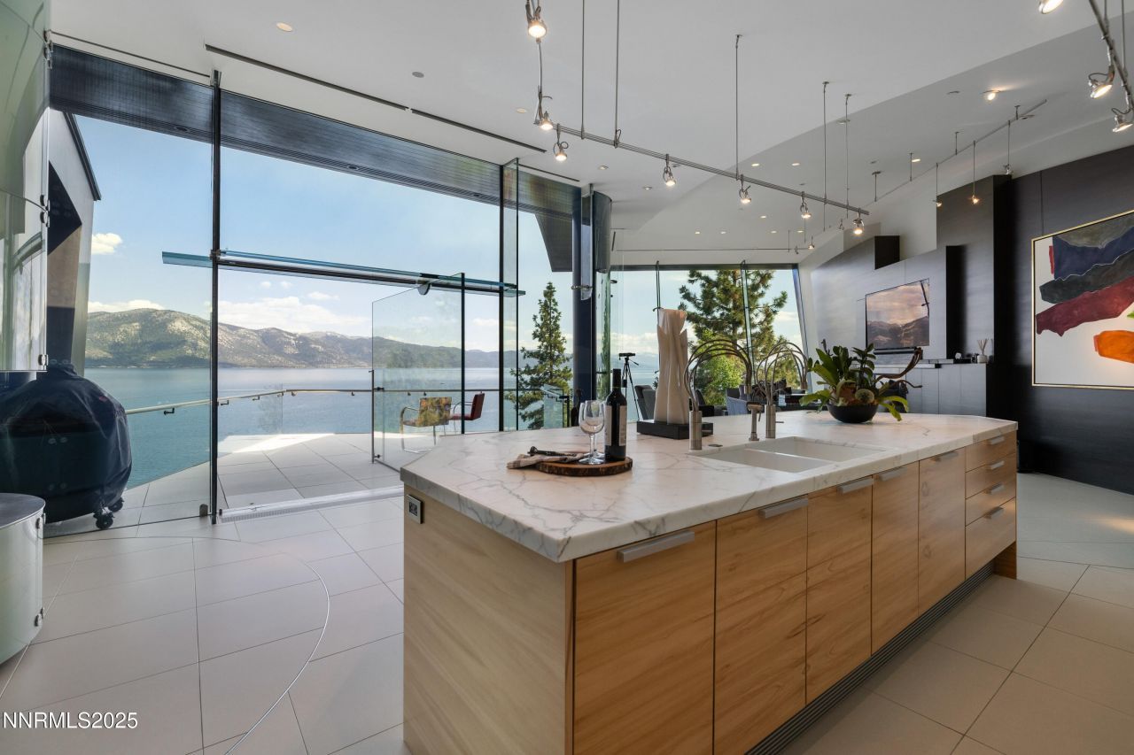 580 Gonowabie Road, Crystal Bay, NV 89402 Photo