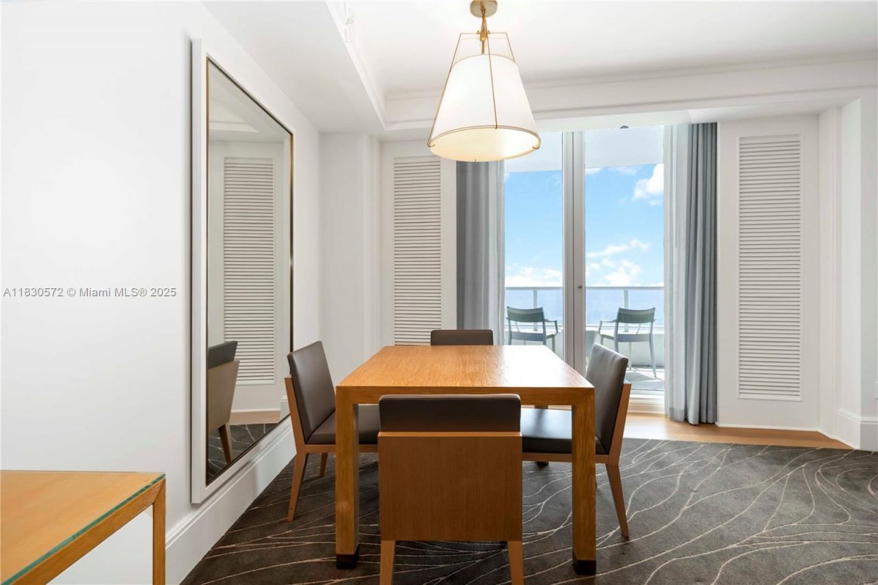 1 N Fort Lauderdale Beach Blvd, Unit 1606, Fort Lauderdale, FL 33304 Photo