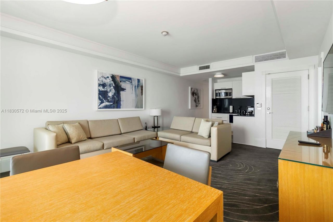 1 N Fort Lauderdale Beach Blvd, Unit 1606, Fort Lauderdale, FL 33304 Photo