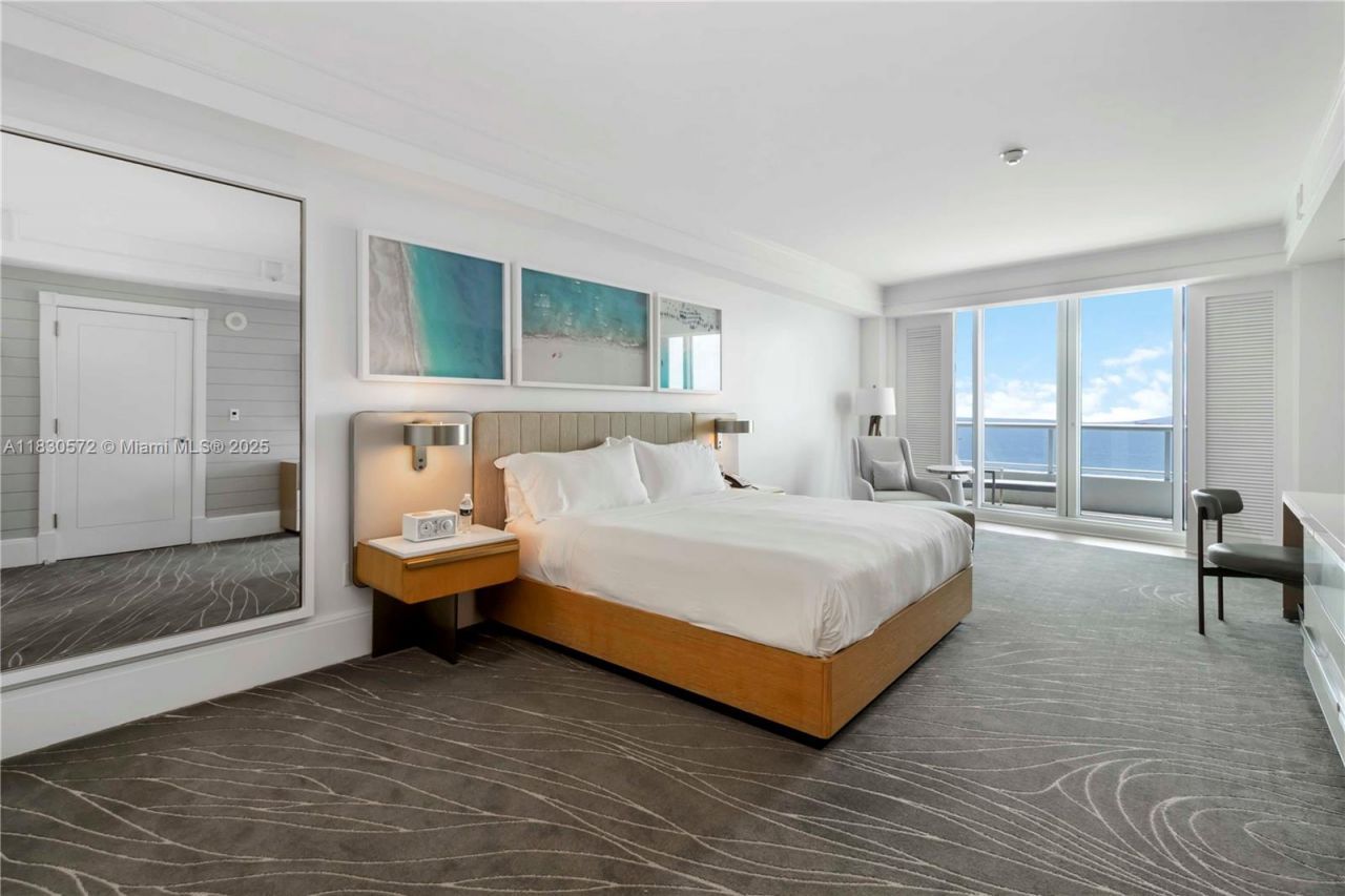 1 N Fort Lauderdale Beach Blvd, Unit 1606, Fort Lauderdale, FL 33304 Photo