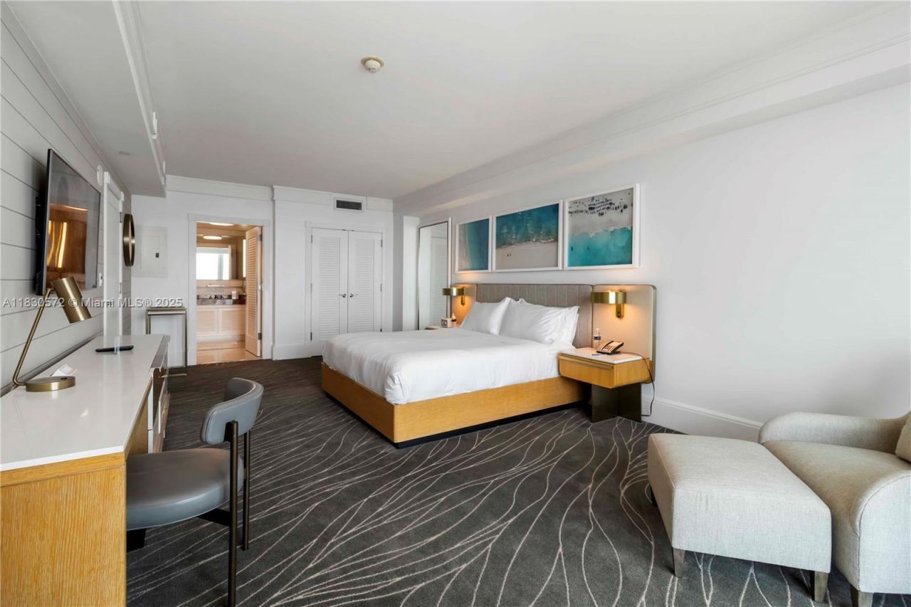 1 N Fort Lauderdale Beach Blvd, Unit 1606, Fort Lauderdale, FL 33304 Photo