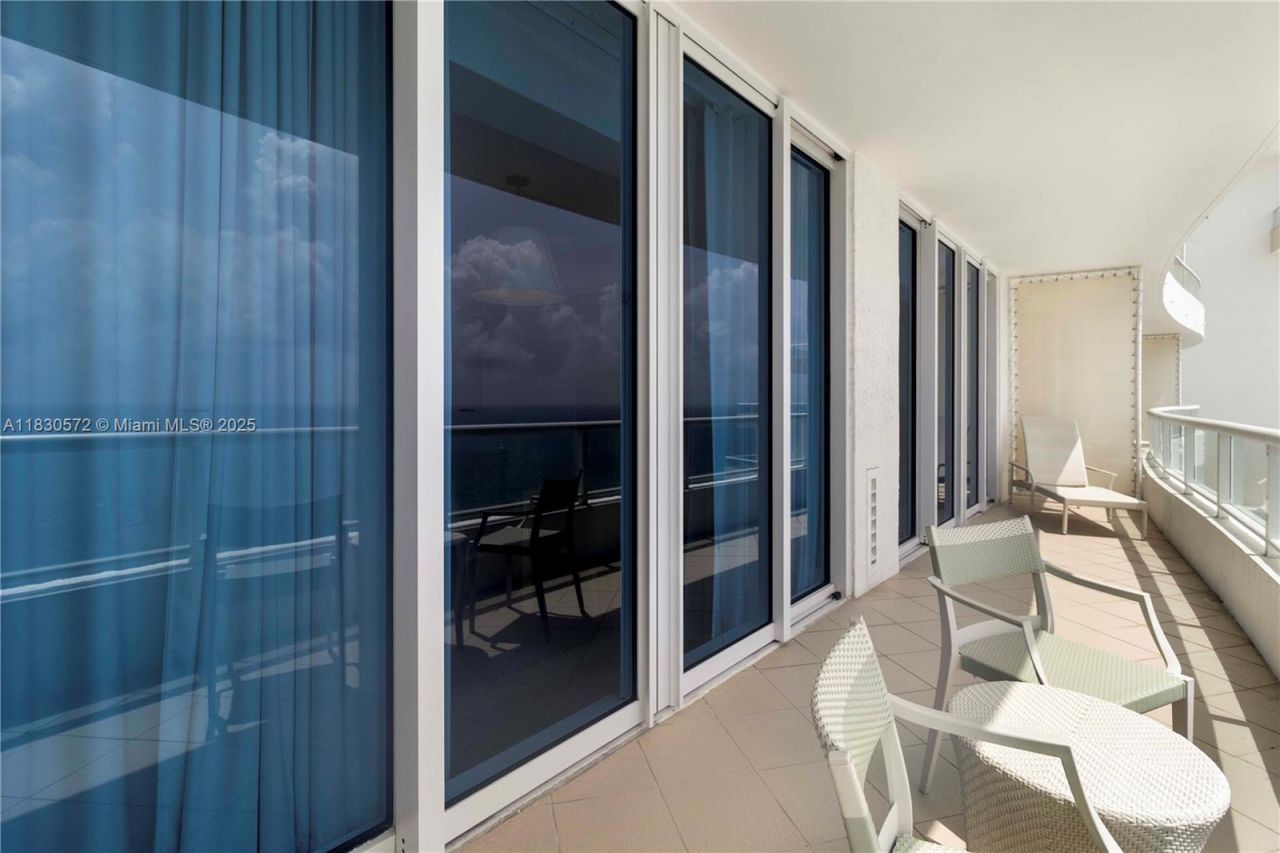 1 N Fort Lauderdale Beach Blvd, Unit 1606, Fort Lauderdale, FL 33304 Photo
