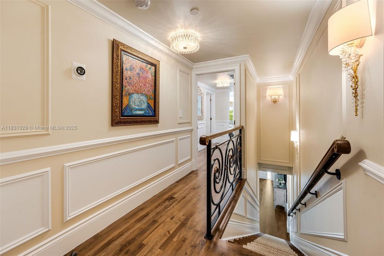 618 Valencia Ave, Unit 101, Coral Gables, FL 33134 Photo