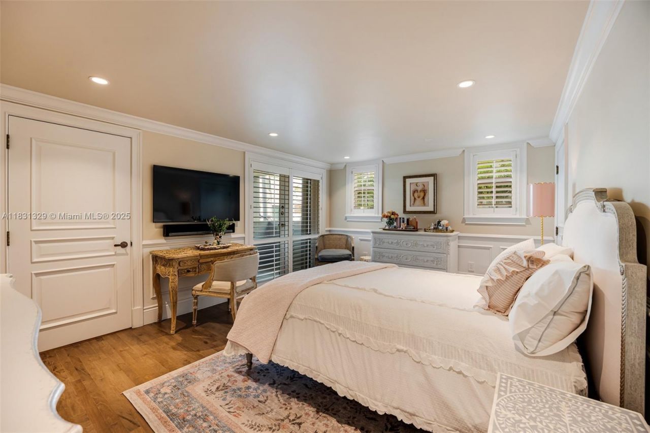 618 Valencia Ave, Unit 101, Coral Gables, FL 33134 Photo