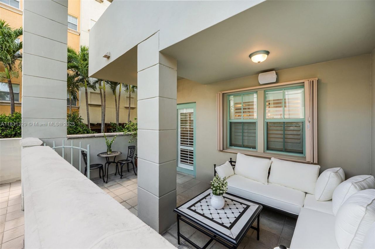 618 Valencia Ave, Unit 101, Coral Gables, FL 33134 Photo
