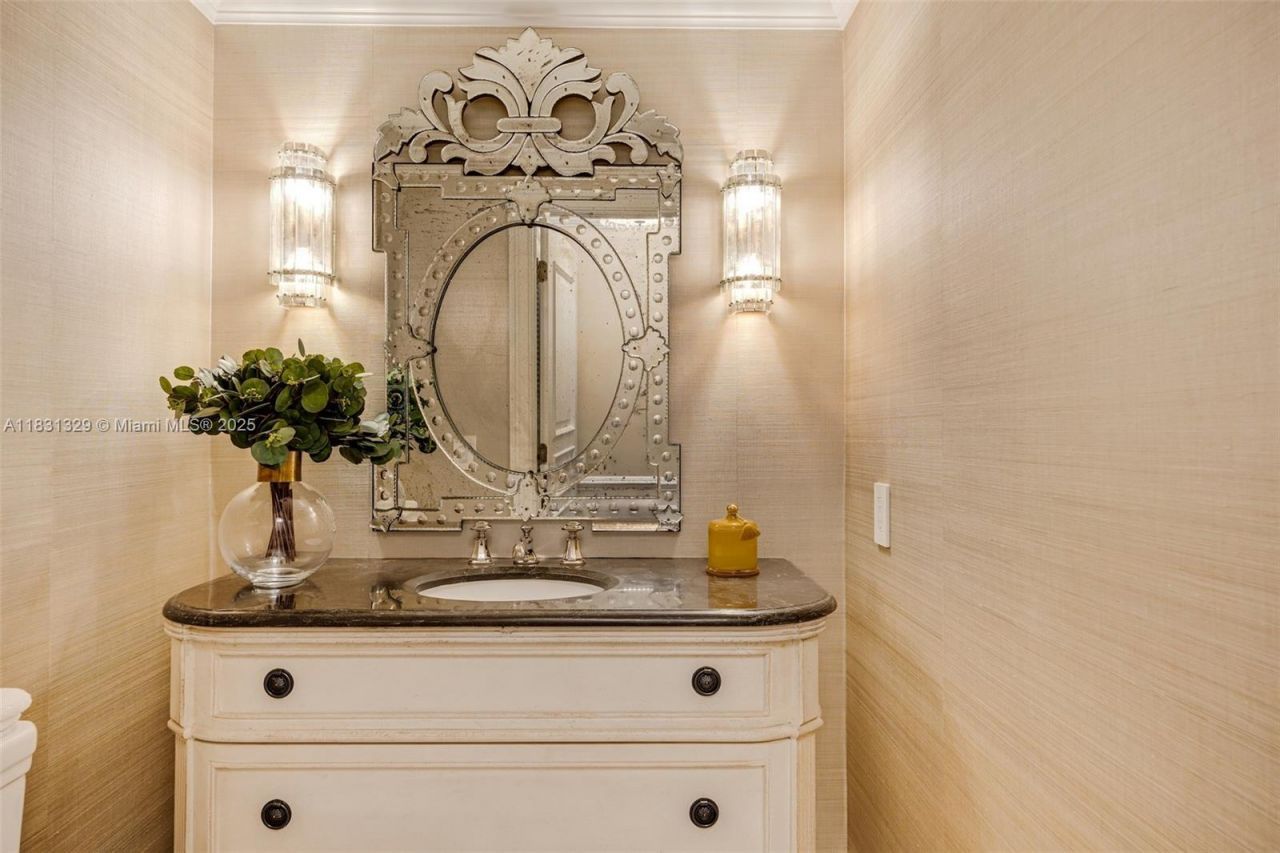 618 Valencia Ave, Unit 101, Coral Gables, FL 33134 Photo