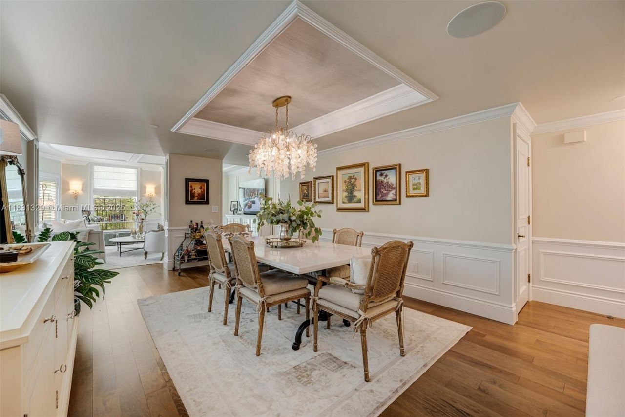 618 Valencia Ave, Unit 101, Coral Gables, FL 33134 Photo