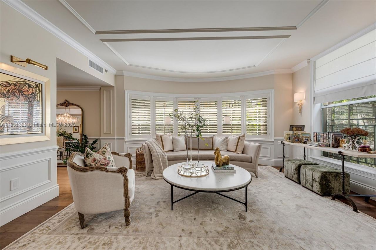 618 Valencia Ave, Unit 101, Coral Gables, FL 33134 Photo