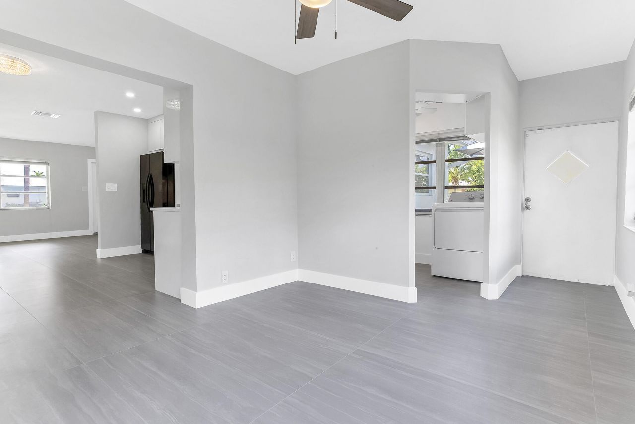 7609 NW 70 Avenue, Tamarac, FL 33321 Photo