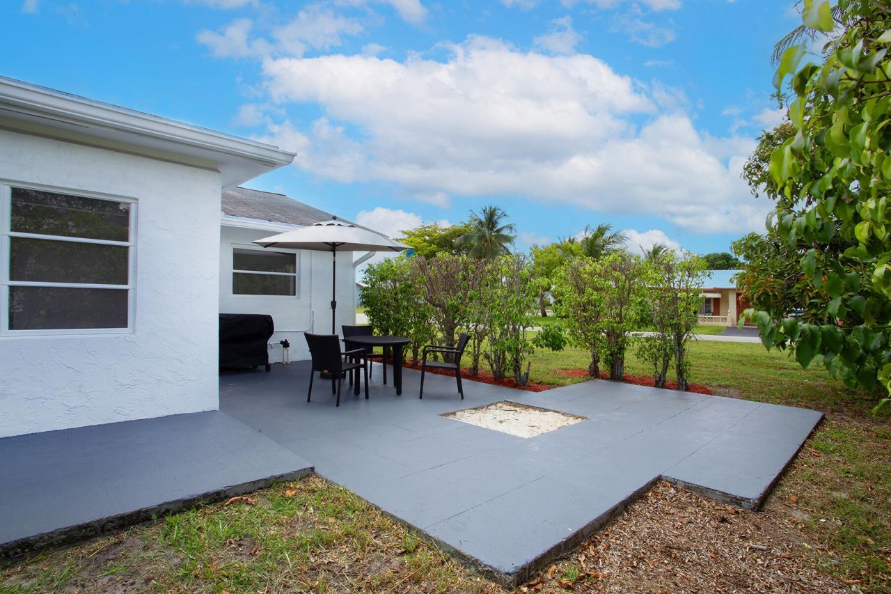 7609 NW 70 Avenue, Tamarac, FL 33321 Photo