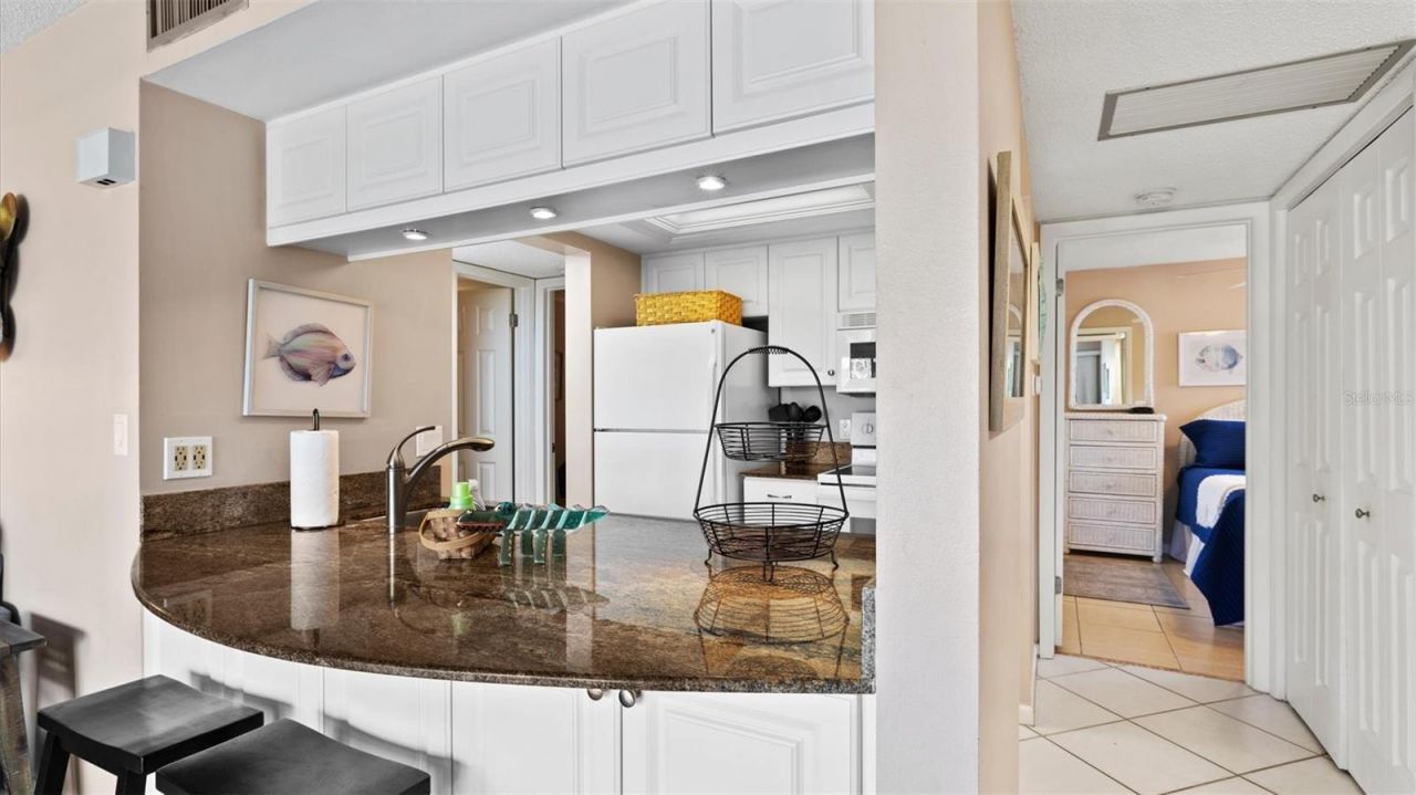 1700 Cove II Place, Unit 310, Sarasota, FL 34242 Photo