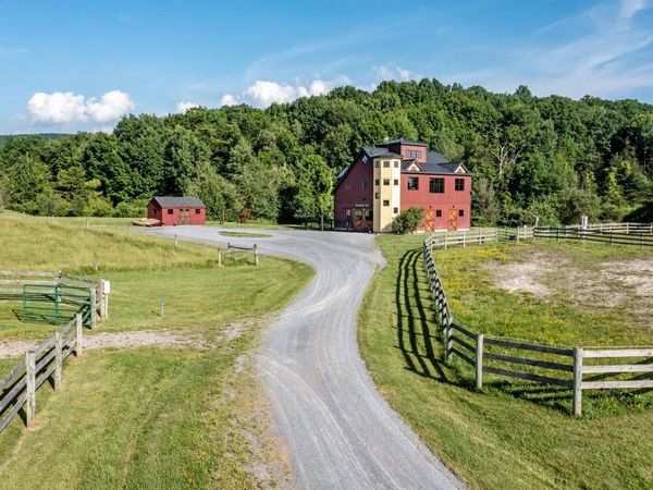 754 Four Winds Road, Ferrisburgh, VT 05473