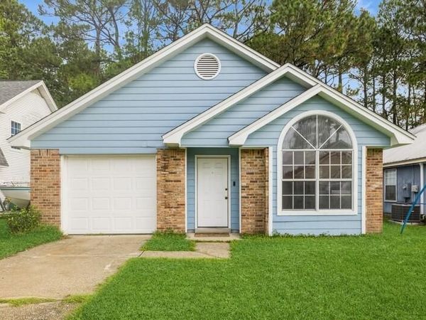 3074 Yorktown Circle, Fort Walton Beach, FL 32547