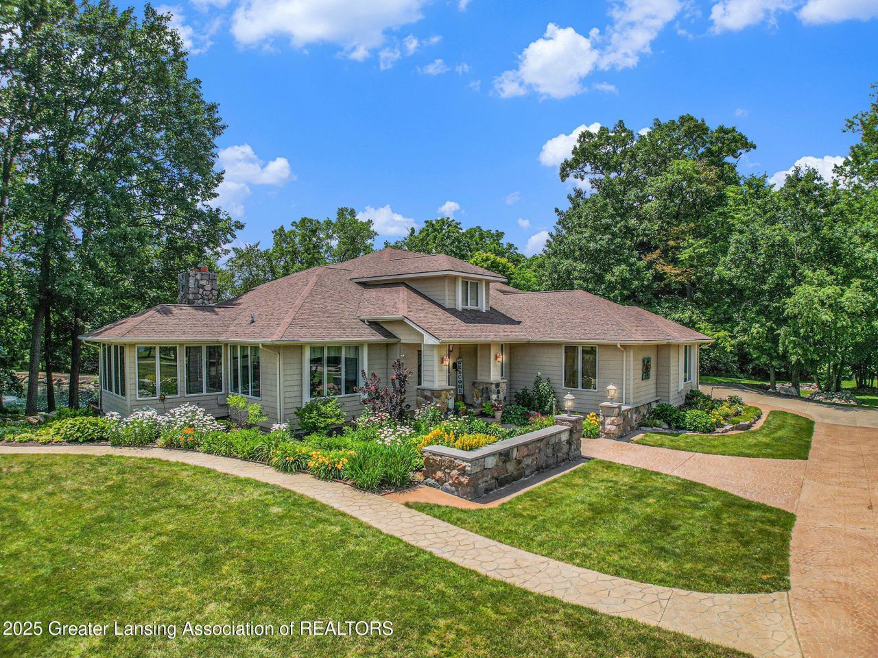 10696 W Clark Road, Eagle, MI 48822 Main Photo