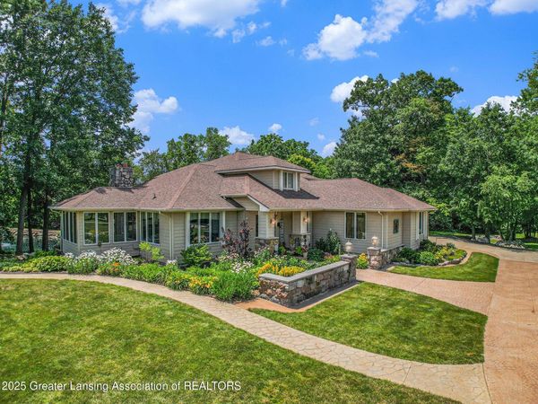 10696 W Clark Road, Eagle, MI 48822