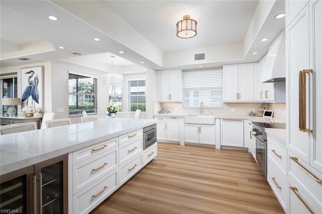 575 Avellino Isles Cir, Unit 102, Naples, FL 34119 Main Photo