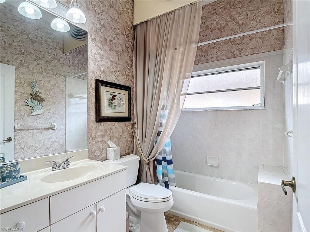 2389 Cherimoya Ln, Saint James City, FL 33956 Photo