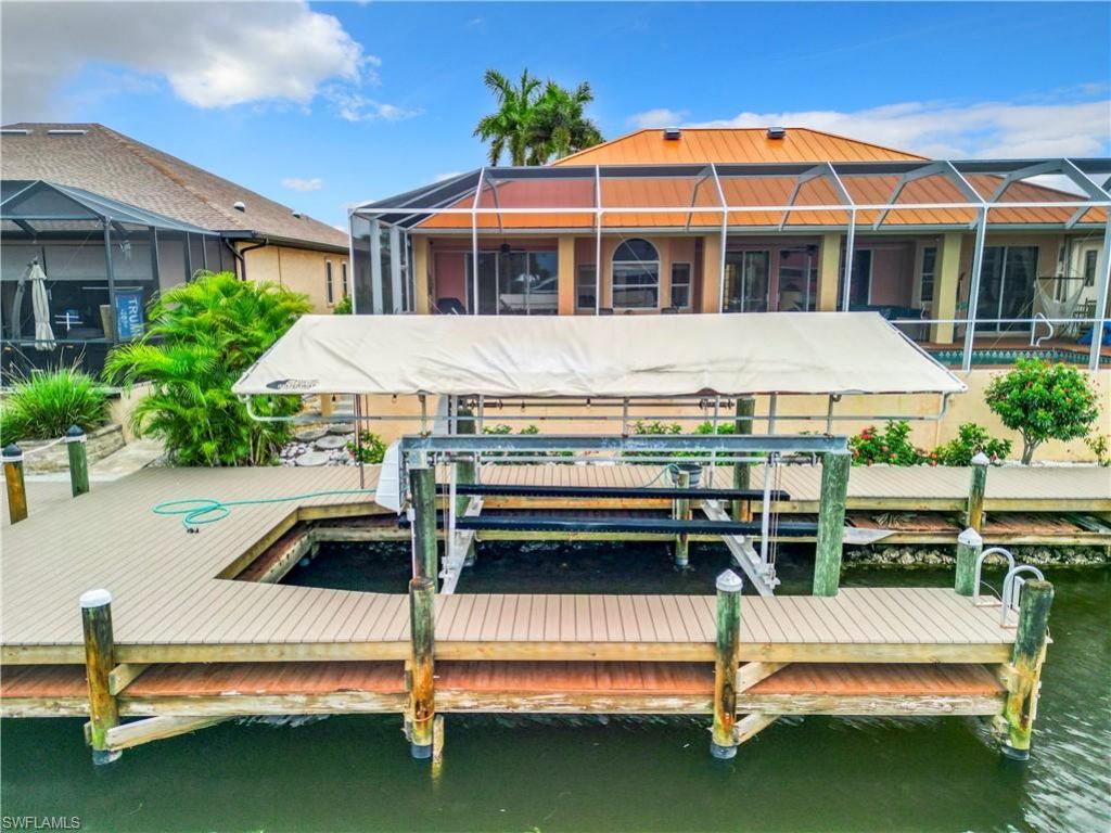 2389 Cherimoya Ln, Saint James City, FL 33956 Photo