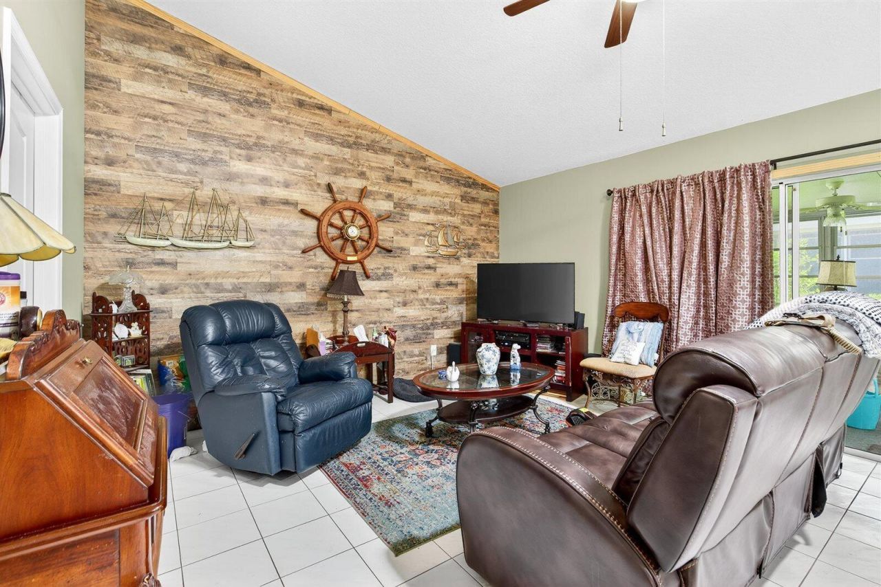 432 NW Sherry Lane, Port Saint Lucie, FL 34986 Photo