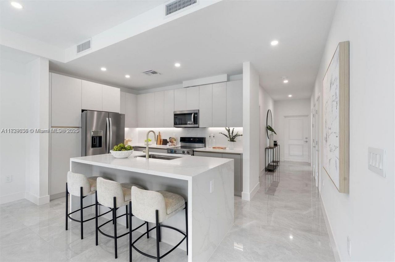 1571 NW 94th Way, Unit 11, Coral Springs, FL 33071 Photo