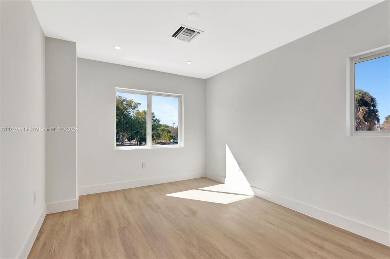 1571 NW 94th Way, Unit 11, Coral Springs, FL 33071 Photo