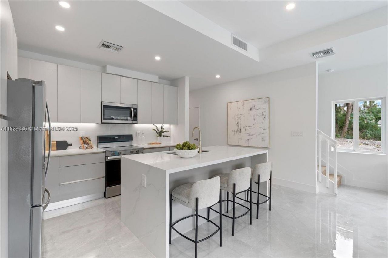 1571 NW 94th Way, Unit 11, Coral Springs, FL 33071 Photo