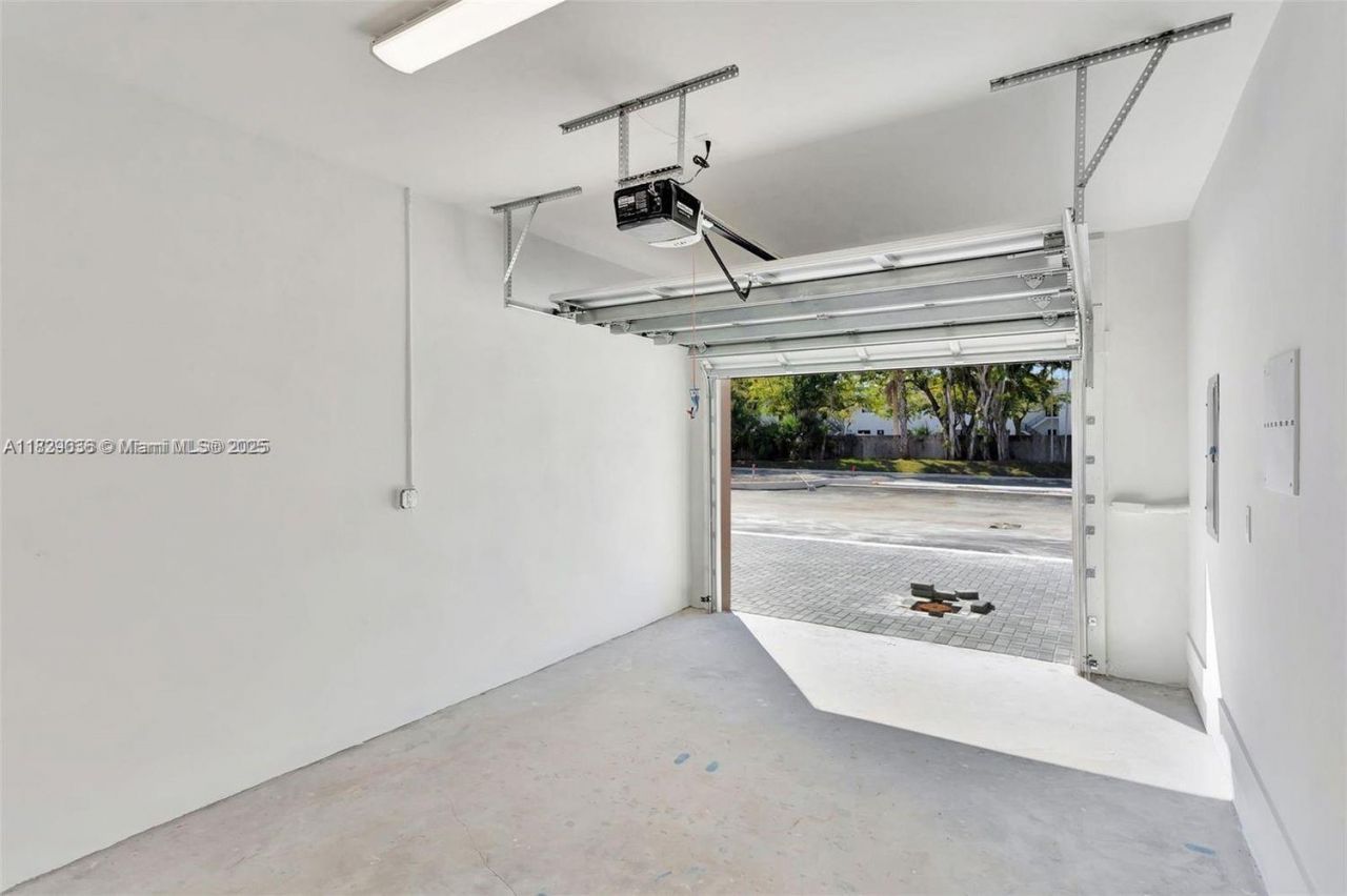 1571 NW 94th Way, Unit 11, Coral Springs, FL 33071 Photo