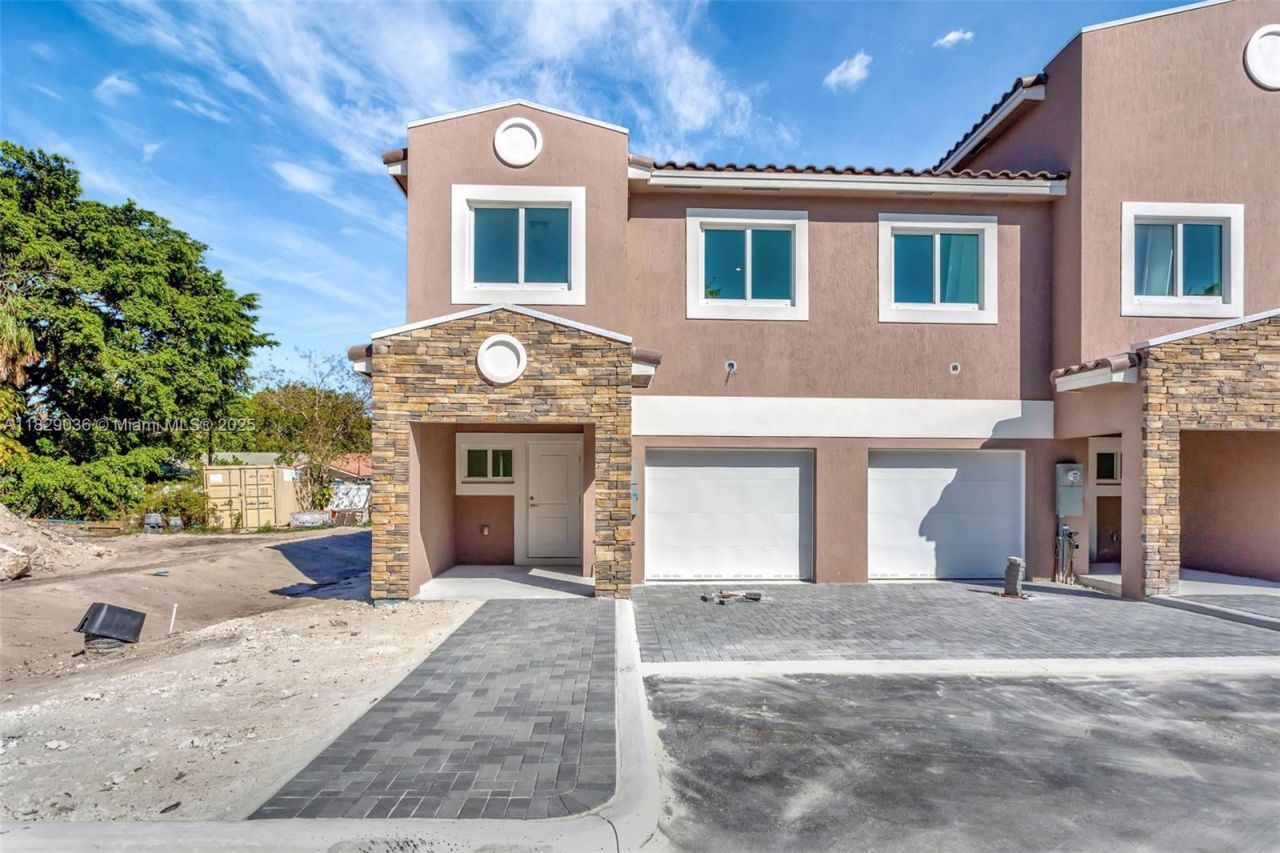 1571 NW 94th Way, Unit 11, Coral Springs, FL 33071 Photo