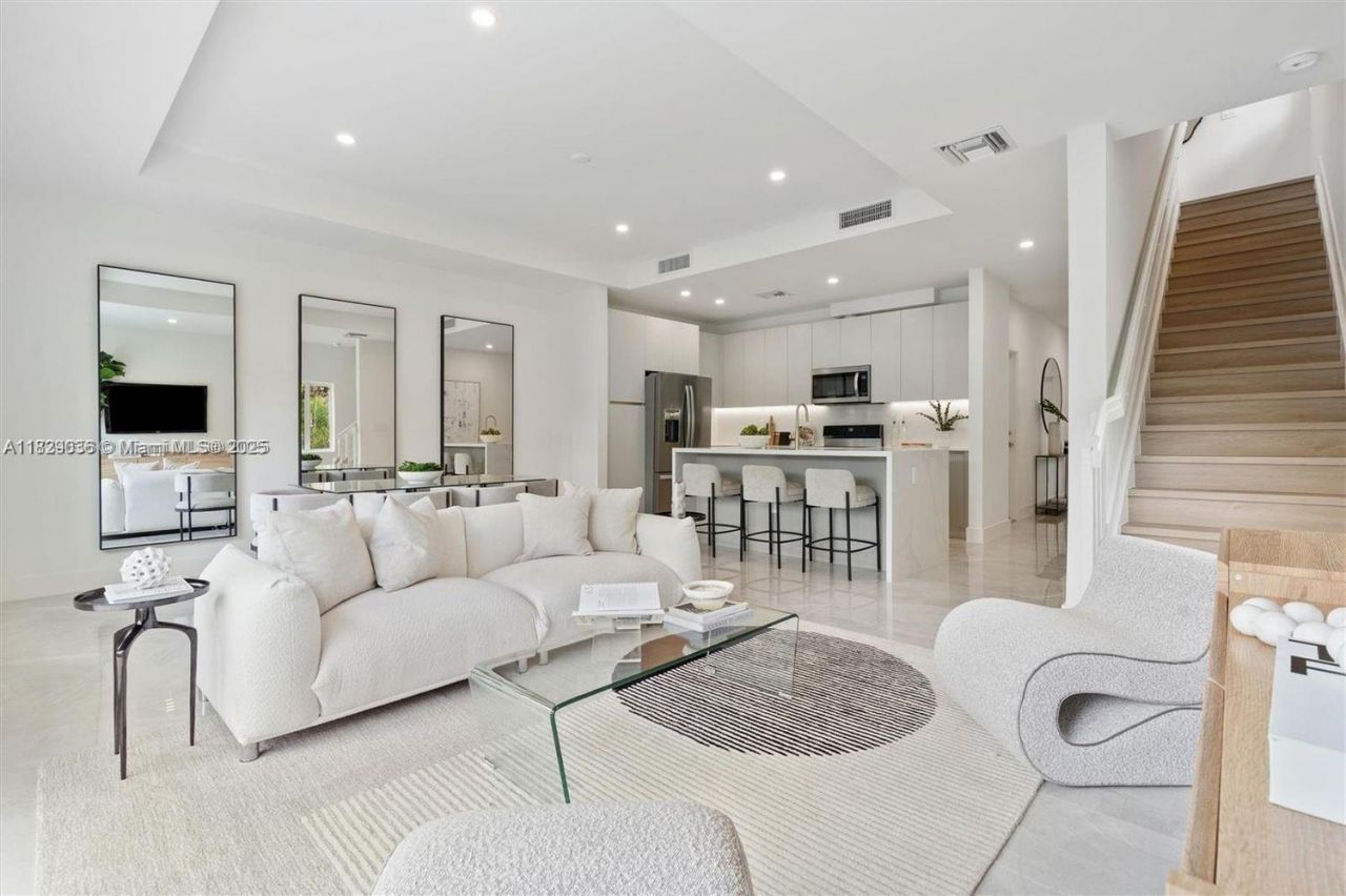 1571 NW 94th Way, Unit 11, Coral Springs, FL 33071 Photo