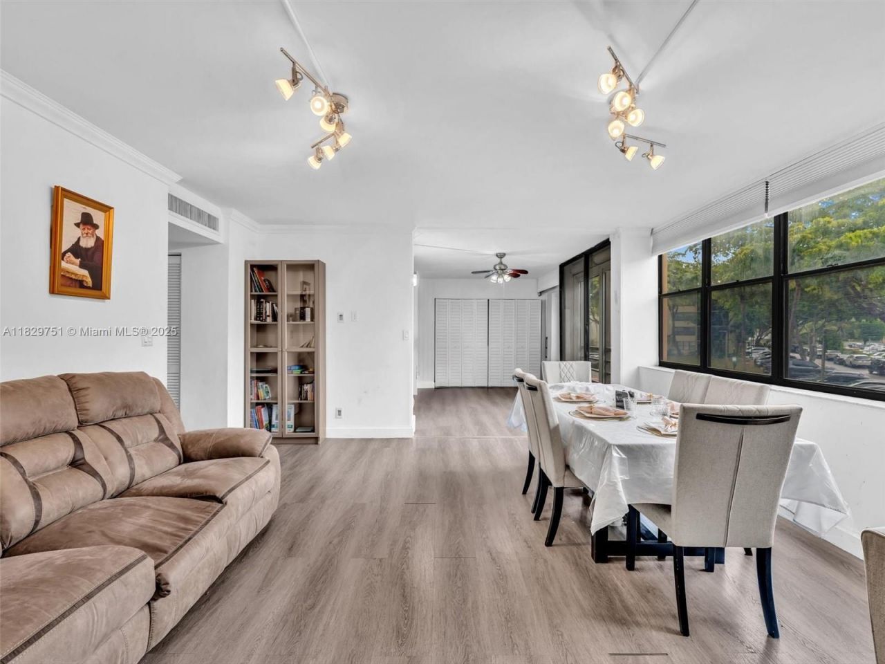 20381 NE 30th Ave, Unit 208-7, Aventura, FL 33180 Photo