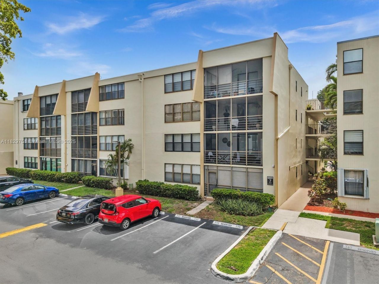 20381 NE 30th Ave, Unit 208-7, Aventura, FL 33180 Photo