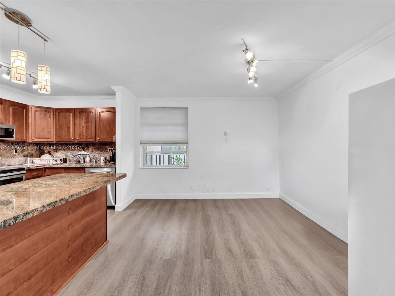 20381 NE 30th Ave, Unit 208-7, Aventura, FL 33180 Photo