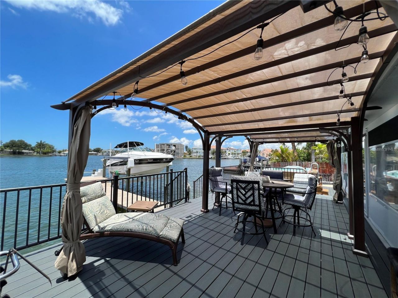 1818 Dolphin Boulevard S, Saint Petersburg, FL 33707 Photo