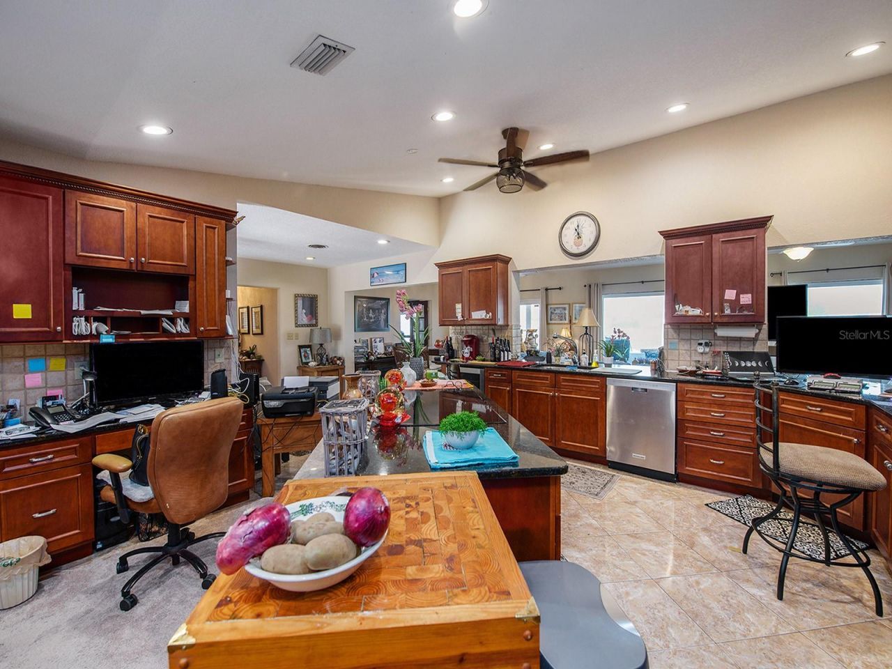 1818 Dolphin Boulevard S, Saint Petersburg, FL 33707 Photo