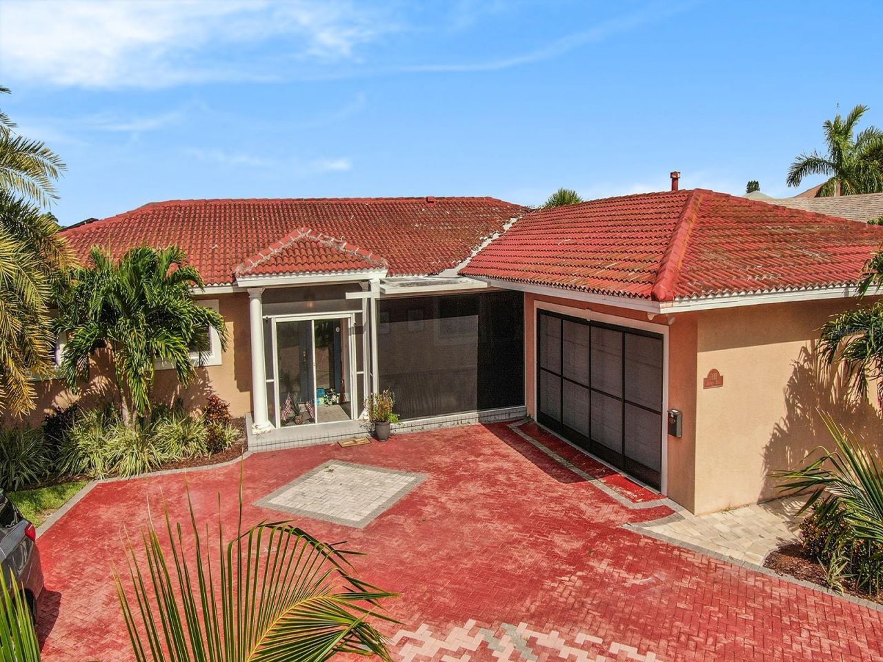 1818 Dolphin Boulevard S, Saint Petersburg, FL 33707 Photo