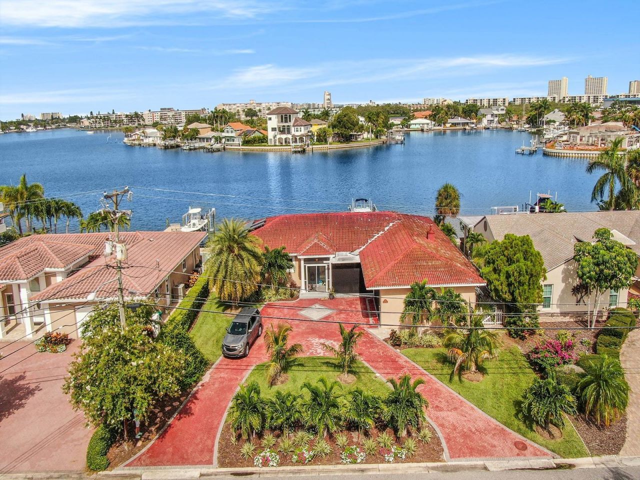 1818 Dolphin Boulevard S, Saint Petersburg, FL 33707 Photo