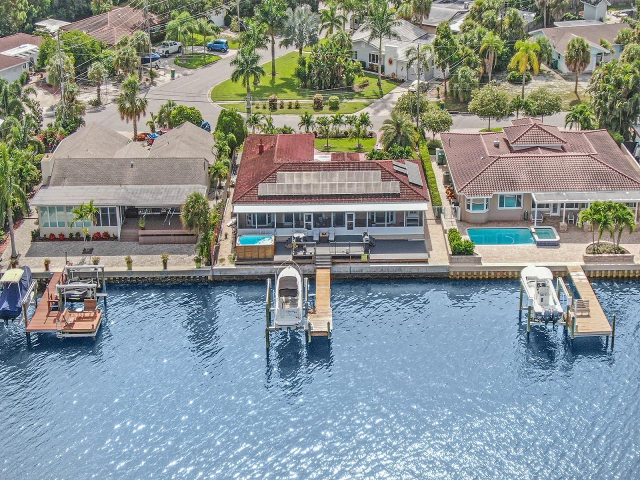 1818 Dolphin Boulevard S, Saint Petersburg, FL 33707 Photo