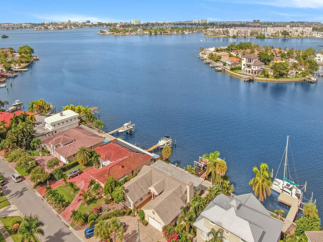 1818 Dolphin Boulevard S, Saint Petersburg, FL 33707 Photo