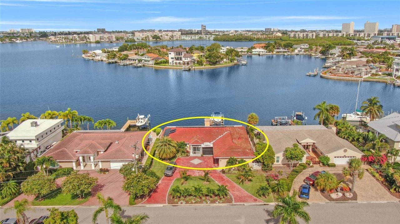 1818 Dolphin Boulevard S, Saint Petersburg, FL 33707 Photo