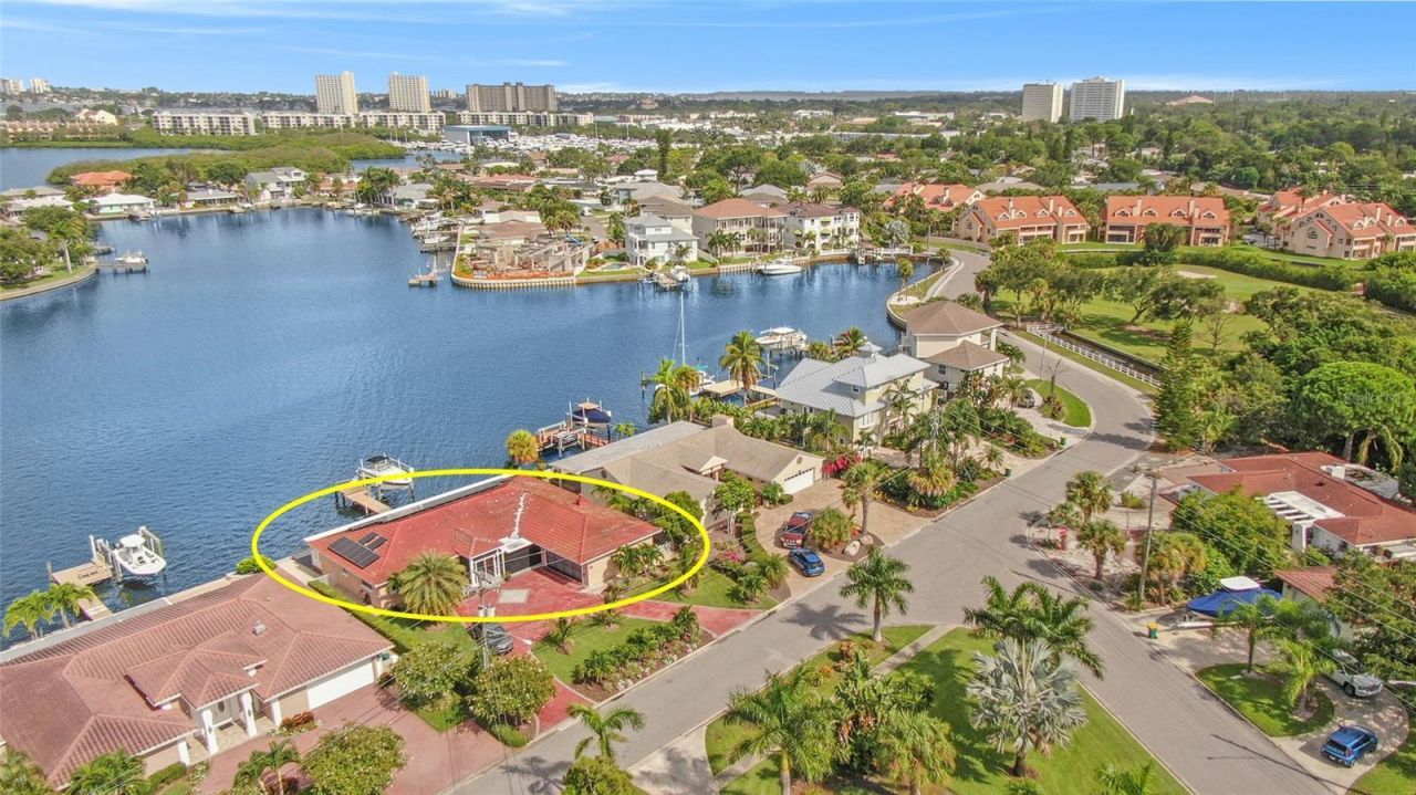 1818 Dolphin Boulevard S, Saint Petersburg, FL 33707 Photo