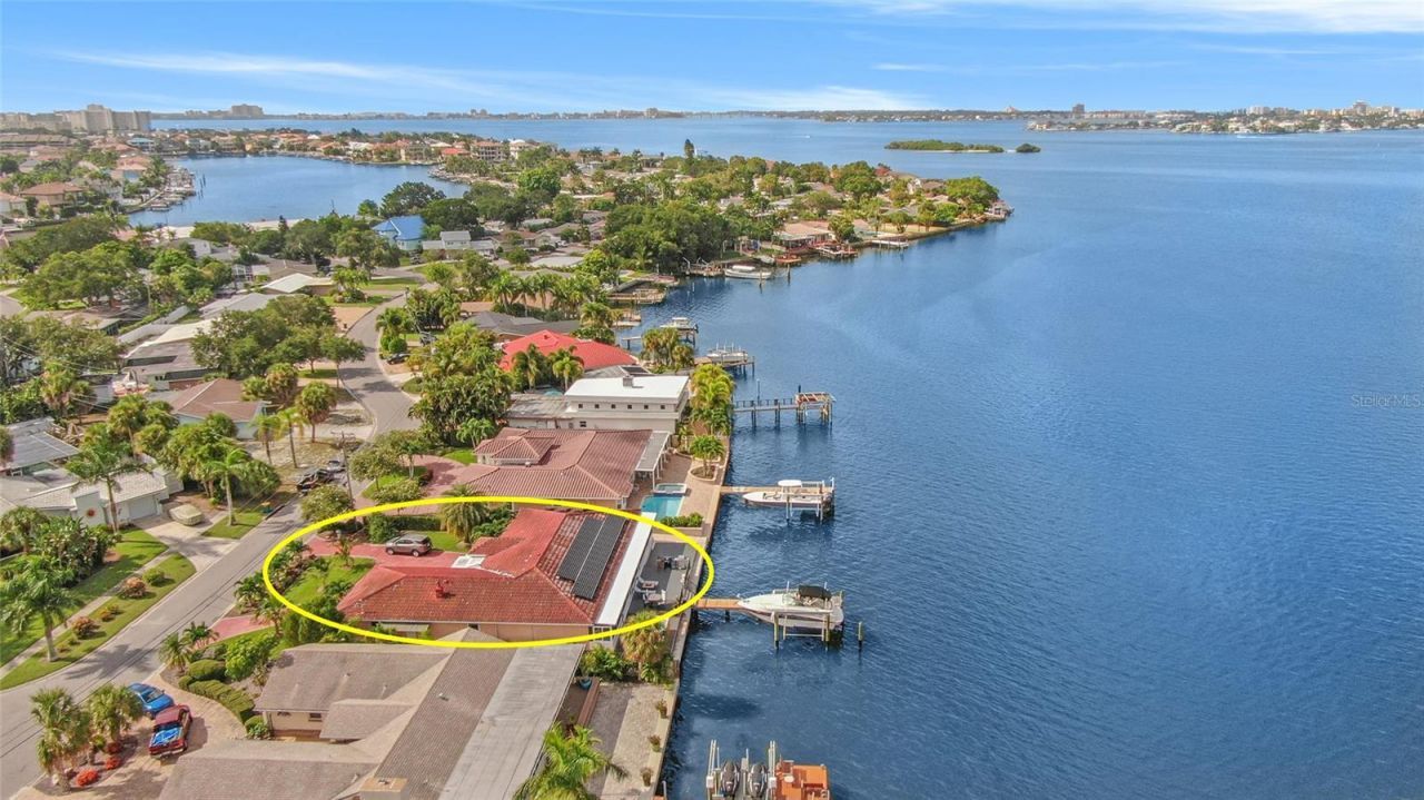 1818 Dolphin Boulevard S, Saint Petersburg, FL 33707 Photo