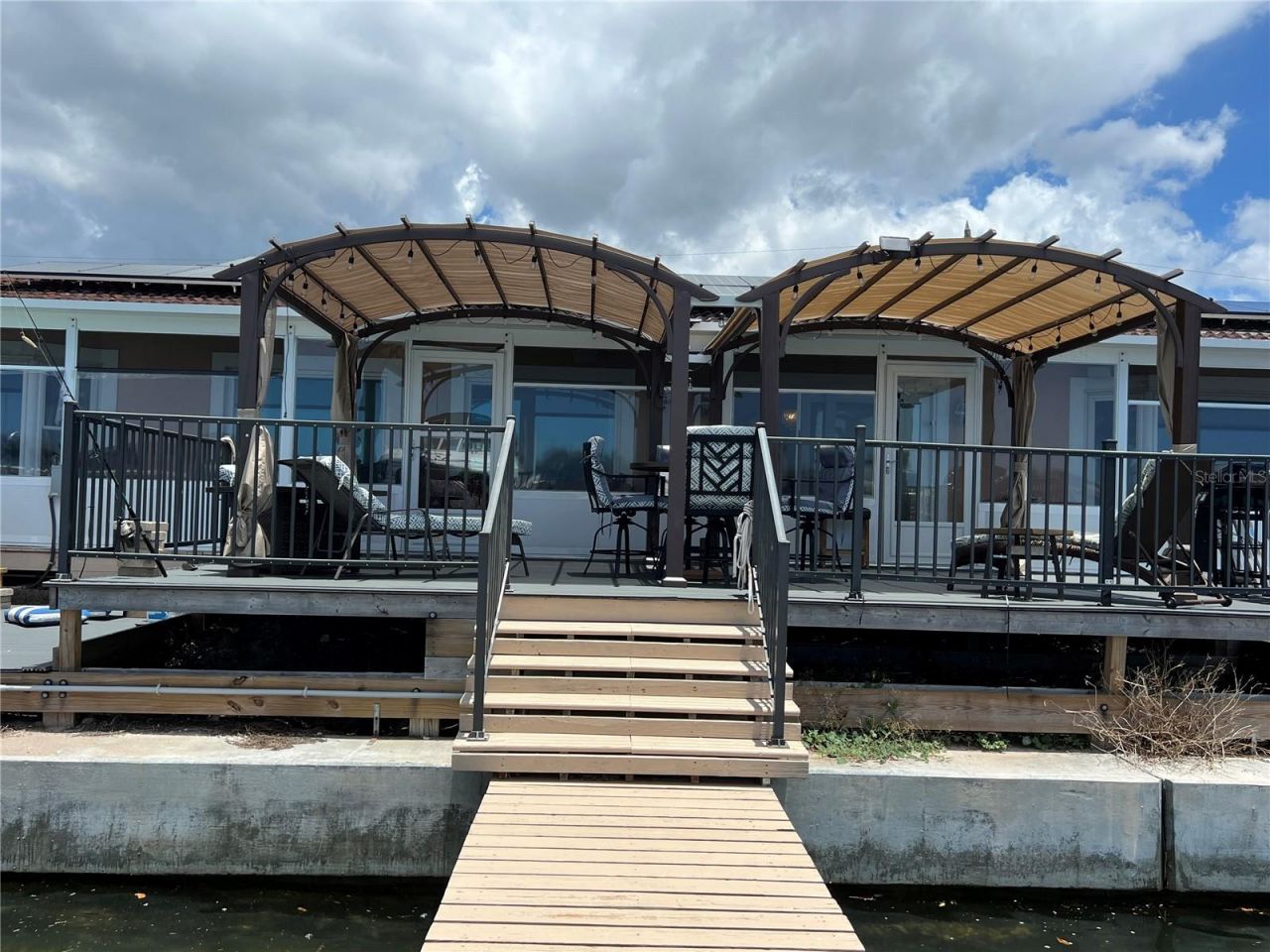 1818 Dolphin Boulevard S, Saint Petersburg, FL 33707 Photo