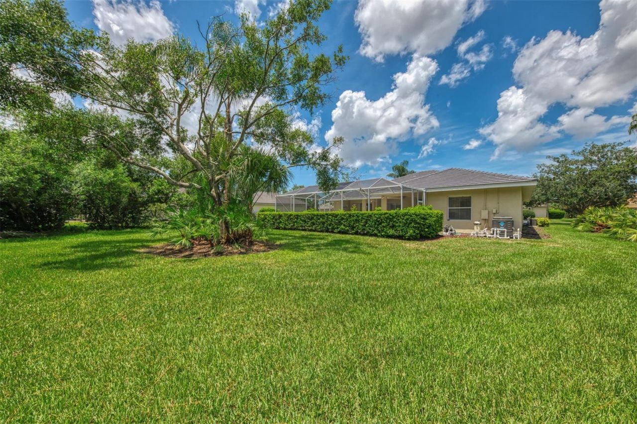 6644 Butlers Crest Drive, Bradenton, FL 34203 Photo