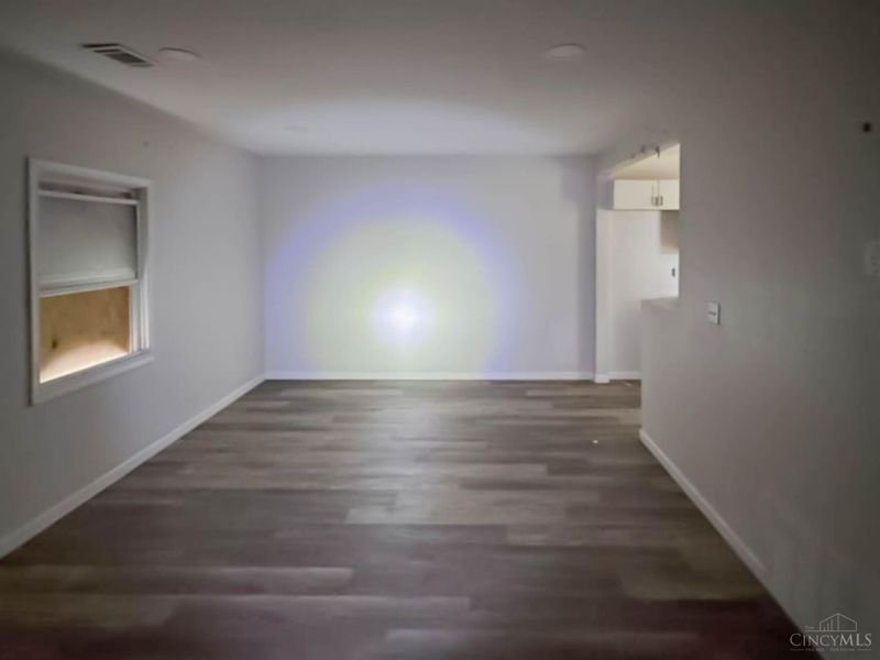 1048 S James Road, Columbus, OH 43227 Photo 6