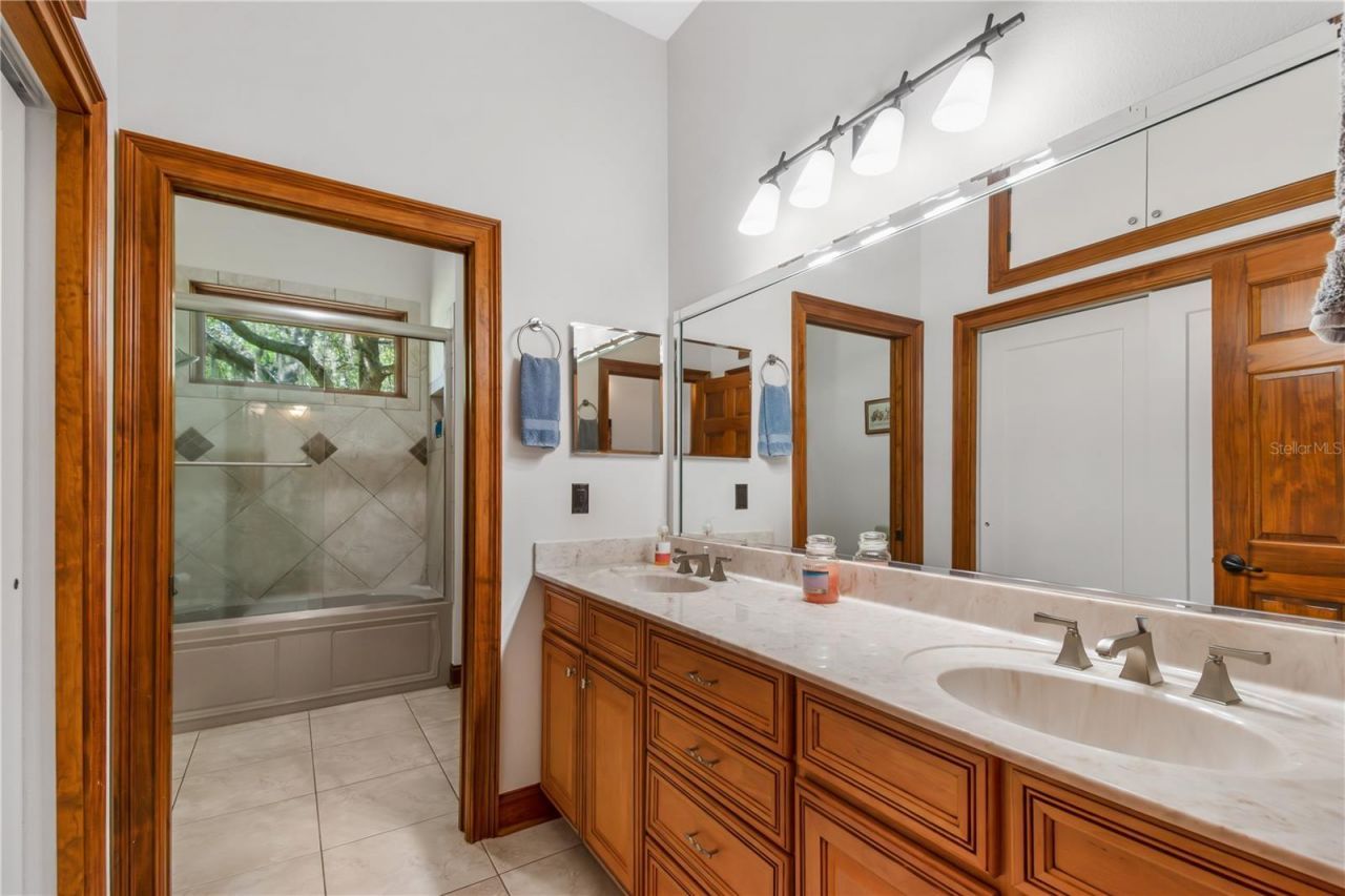 6140 NW 145th Avenue Road, Morriston, FL 32668 Photo