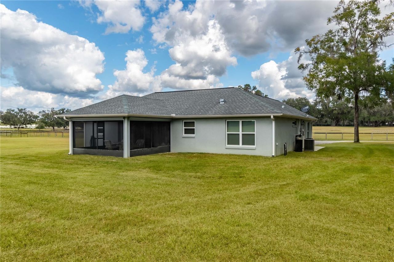 6140 NW 145th Avenue Road, Morriston, FL 32668 Photo